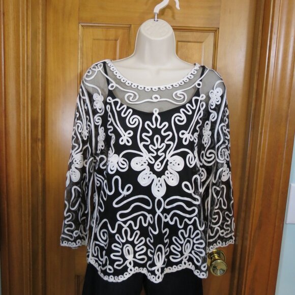 Weavz Black Mesh Top Women's Tambour Stitching in White Sheer Size Large - Picture 6 of 8